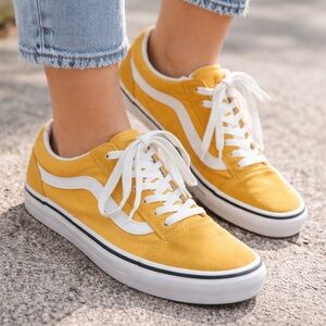 Vans Old Skool Mustard Yellow Suede Sneakers Men’s Size 6 Women 7.5